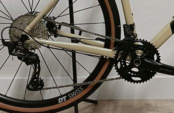 Used Isaac Hadron Mojave Sand 2025 Road & Gravel, Black — image 2 of 3