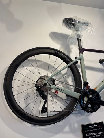 Gebrauchtes Focus IZALCO MAX 8.8 2024 2024 Road & Gravel, Weiß — Bild 3 von 7