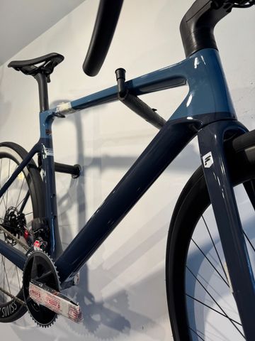 Tweedehands Focus IZALCO MAX 9.7 2024 2024 Road & Gravel — afbeelding 3 van 7