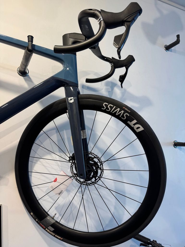 Brugt Focus IZALCO MAX 9.7 2024 2024 Road & Gravel — billede 2 af 7