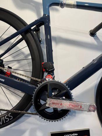 Brugt Focus IZALCO MAX 9.7 2024 2024 Road & Gravel — billede 4 af 7