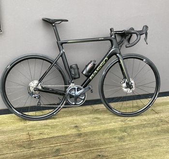 Used Basso Astra Shimano Ultegra 8170 Di2 Disc 2023 2023 Road & Gravel, Black — image 1 of 9