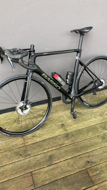 Used Basso Astra Shimano Ultegra 8170 Di2 Disc 2023 2023 Road & Gravel, Black — image 2 of 9