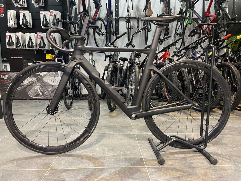 Used BMC Timemachine ROAD 01 MOD 2022 2022 Road & Gravel, Black — image 2 of 3