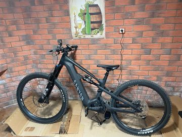 Gebrauchtes Canyon Strive:ON Shimano Deore 2023 Mountainbike, Schwarz — Bild 5 von 9