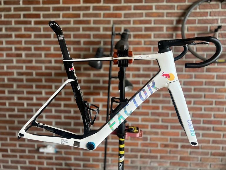 Used Factor Ostro VAM V2 Frameset 2024 Road & Gravel, White — image 1 of 3