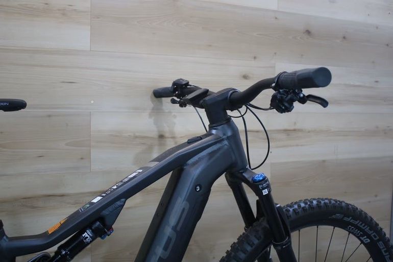 Used Focus THRON² 6.9 2023 Mountainbike, Black — image 5 of 7