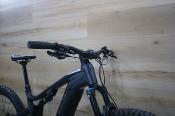 Used Focus THRON² 6.9 2023 Mountainbike, Black — image 4 of 7