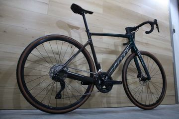 Used Scott Addict 20 2024 2024 Road & Gravel, Green — image 6 of 6