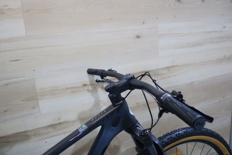 Used Scott Scale 940 2023 2023 Mountainbike, Black, 29 — image 5 of 6