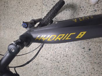 Tweedehands Kayza 2023 Mountainbike — afbeelding 3 van 11