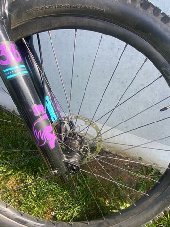 Tweedehands Orbea RALLON M10 2019 2019 Mountainbike — afbeelding 5 van 16