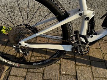 Brugt Scott Spark RC 900 Pro 2021 2021 Mountainbike — billede 5 af 6