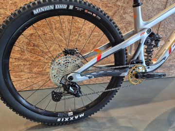 Gebrauchtes Pivot FIREBIRD Ride SLX/XT 2024 2024 Mountainbike, Hellgrau, 29 — Bild 4 von 6
