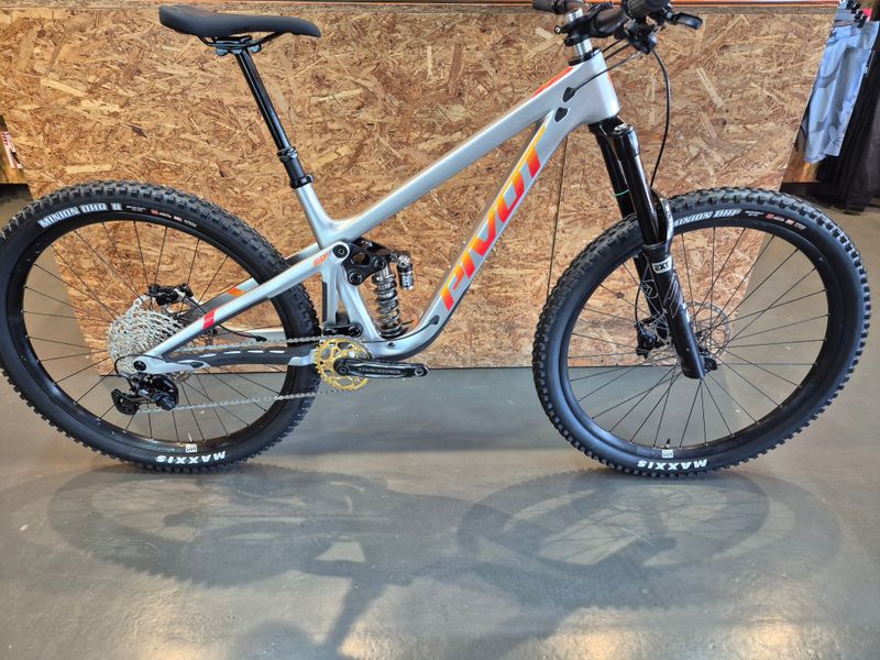 Used Pivot FIREBIRD Ride SLX/XT 2024 2024 MTB