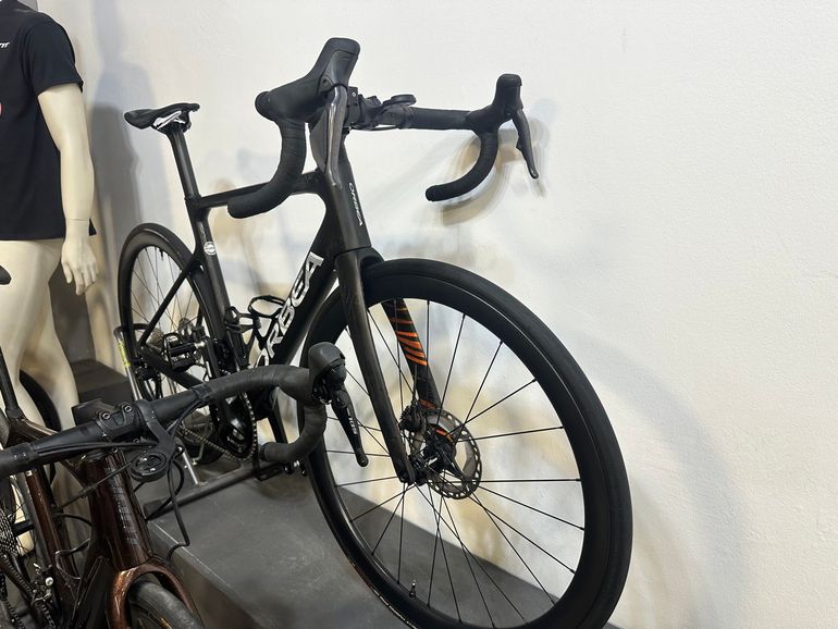 Used Orbea ORCA M31eLTD 2023 2023 Road & Gravel, Black — image 9 of 11