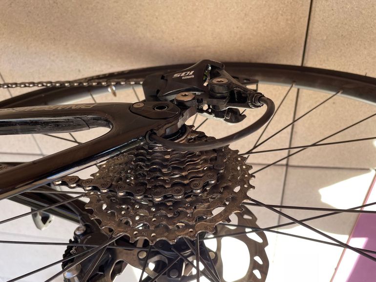 Gebrauchtes Pinarello X1 105 2023 2023 Road & Gravel, Schwarz — Bild 3 von 5