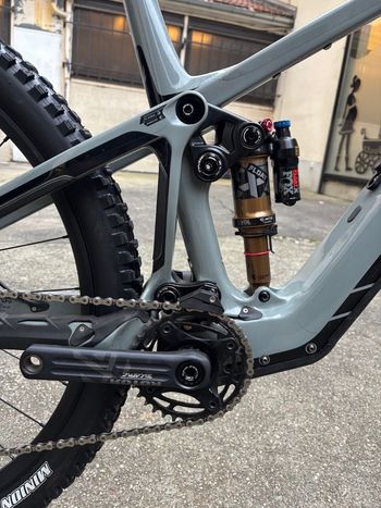 Used Pivot Shuttle SL Pro X01 2023 Mountainbike, Hellgrau — image 3 of 6