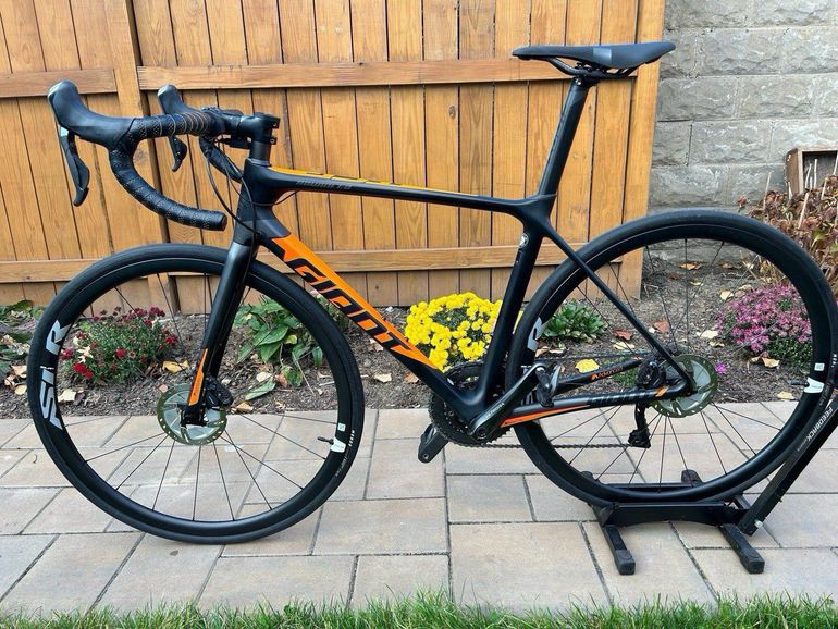 Used Giant TCR Advanced Pro 1 Disc 2017 2017 Road & Gravel, Black — image 8 of 9