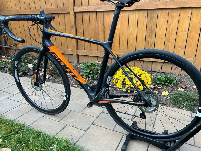 Used Giant TCR Advanced Pro 1 Disc 2017 2017 Road & Gravel, Black — image 6 of 9