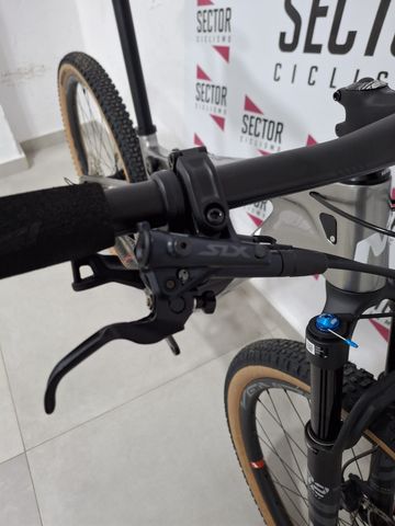 Tweedehands MASSI AIRE CARBON ELITE 2023 Mountainbike — afbeelding 5 van 7