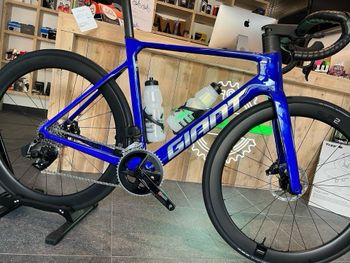 Gebrauchtes Giant Propel Advanced 1 2024 2024 Road & Gravel, Blau — Bild 3 von 5