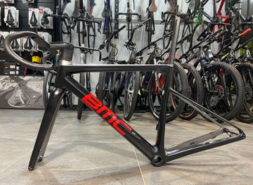 BMC Teammachine SLR01 DISC ONE 2020 Frameset 2020 Road & Gravel usato, Nero — immagine 2 di 3