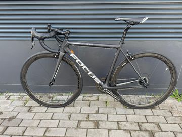 Used Focus Izalco Max Chorus 2018 Road & Gravel, Black — image 2 of 4