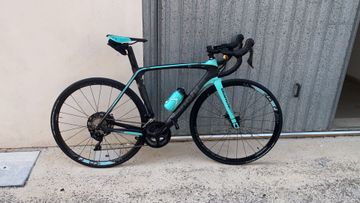 Used Bianchi Oltre XR3 Disc shimano 105 2021 Road & Gravel