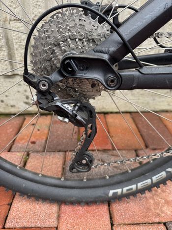Used Canyon Neuron AL 6.0 2017 Mountainbike, Black — image 3 of 5