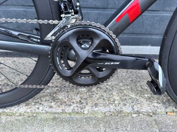 Trek Émonda SL 5 Disc 2022 2022 Road & Gravel usato, Grigio chiaro — immagine 4 di 8
