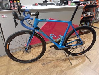 Giant TCR Advanced Pro 0 Disc 2019 Road & Gravel de segunda mano, Azul — imagen 2 de 4