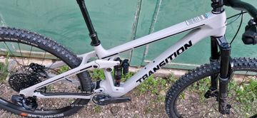 Transition Smuggler SRAM GX Eagle 2024 Mountainbike usato, Bianco — immagine 5 di 5