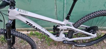 Transition Smuggler SRAM GX Eagle 2024 Mountainbike usato, Bianco — immagine 4 di 5
