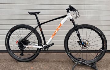 Used Mendiz X10 boost 2024 Mountainbike, White — image 2 of 7
