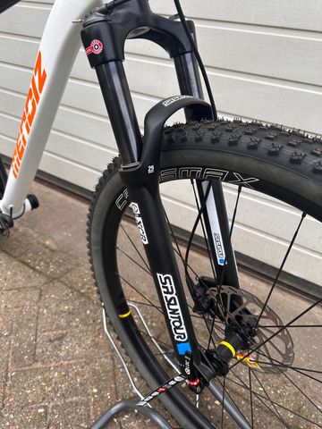 Used Mendiz X10 boost 2024 Mountainbike, White — image 7 of 7