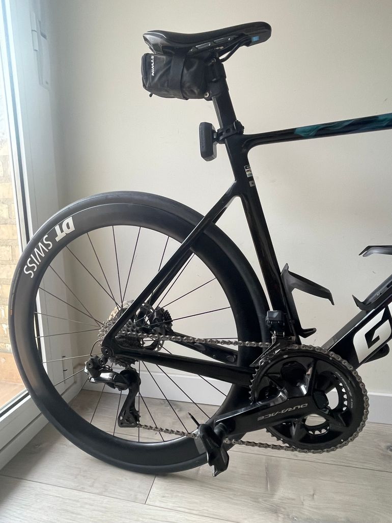 Giant Propel Advanced SL 0 2023 2023 Road & Gravel usato, Viola — immagine 5 di 6