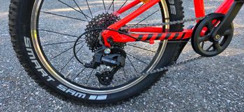 Used Corratec Corratec Bow 20 Zoll leichtes Kinderfahrrad MTB tuned 2023 Mountainbike, Red — image 11 of 15