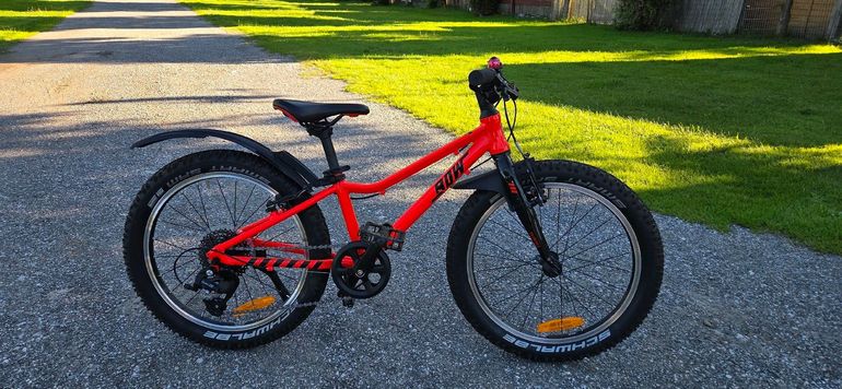 Used Corratec Corratec Bow 20 Zoll leichtes Kinderfahrrad MTB tuned 2023 Mountainbike, Red — image 1 of 15