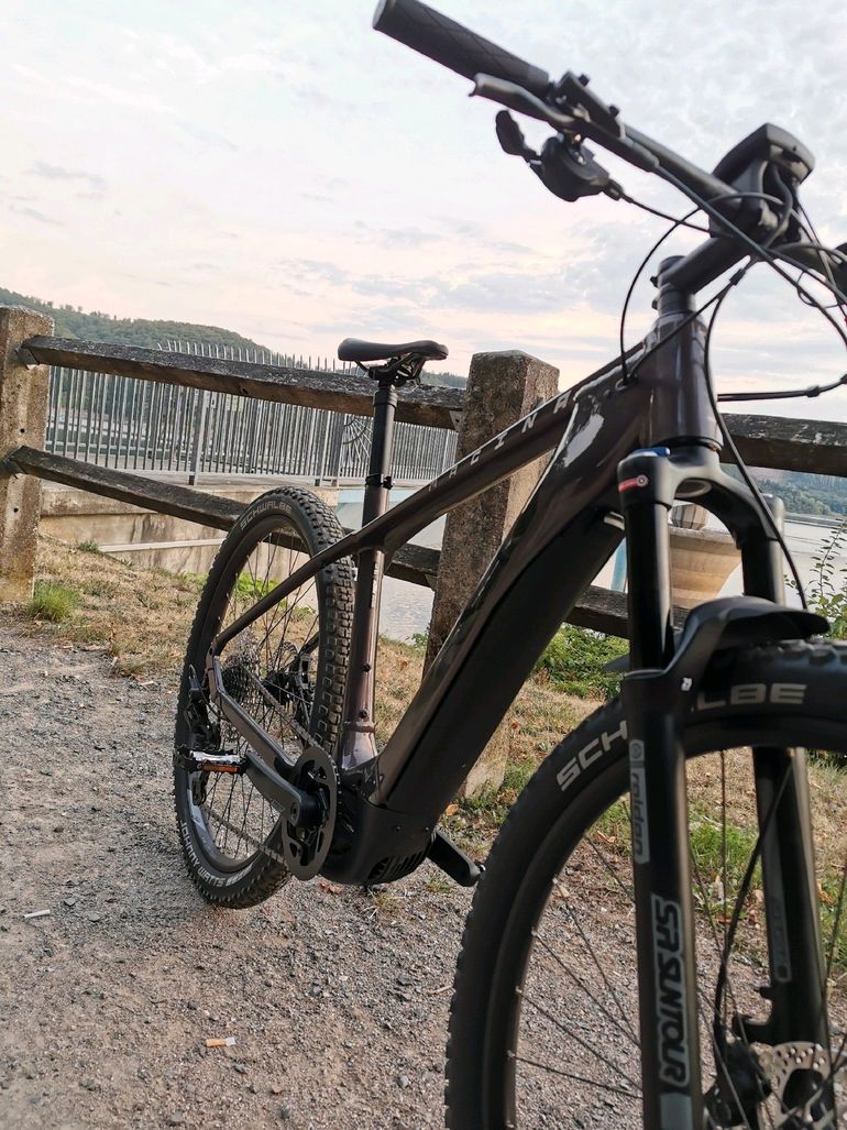 Used KTM MACINA TEAM 672 GLORIOUS 2022 2022 Mountainbike, Black, 27.5 — image 2 of 13