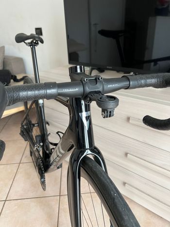 Used Giant TCR Advanced Pro 1 Di2 2025 2025 Road & Gravel — image 4 of 17