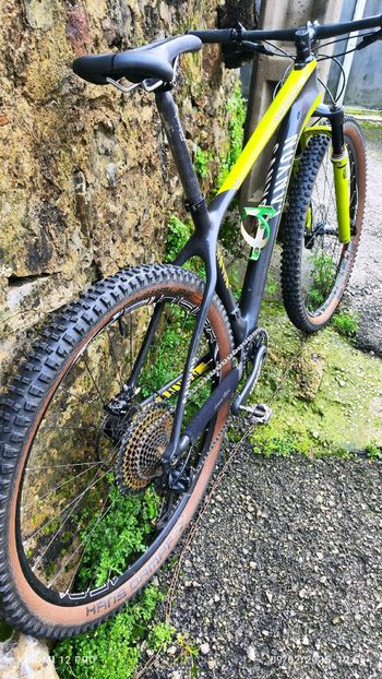 Used Canyon CF SLX 9.9 2015 Mountainbike, Black — image 5 of 8