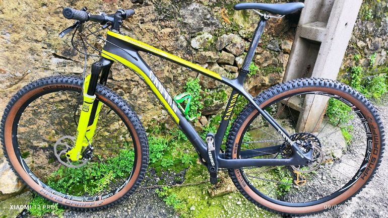 Used Canyon CF SLX 9.9 2015 Mountainbike, Black — image 8 of 8