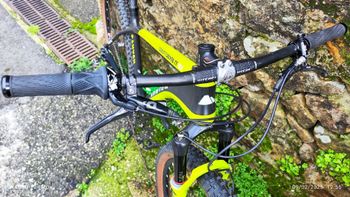 Used Canyon CF SLX 9.9 2015 Mountainbike, Black — image 2 of 8