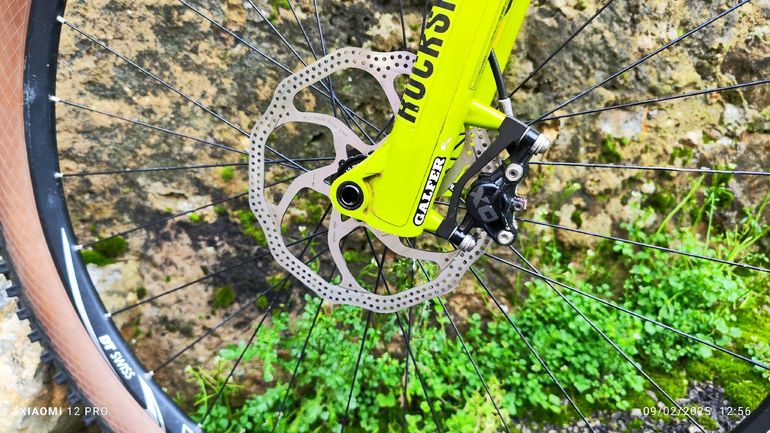 Used Canyon CF SLX 9.9 2015 Mountainbike, Black — image 7 of 8