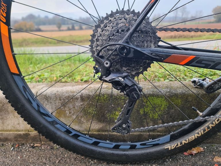 Used Scott Scale 910 2017 Mountainbike, Black — image 3 of 4