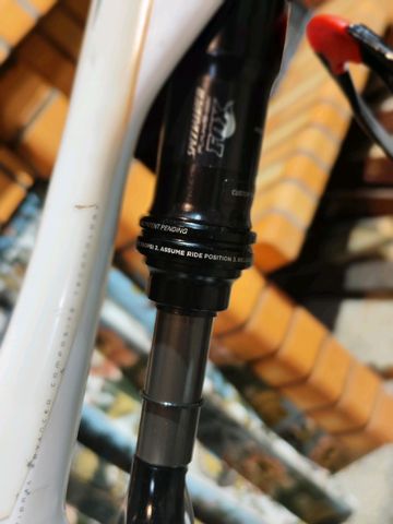 Specialized Epic Comp Carbon 29 World Cup 2016 2016 Mountainbike usato, Bianco — immagine 9 di 13