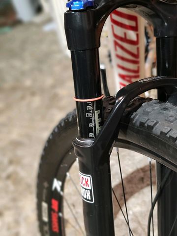 Specialized Epic Comp Carbon 29 World Cup 2016 2016 Mountainbike usato, Bianco — immagine 12 di 13