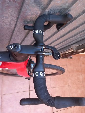 Used Pinarello DOGMA F DURA ACE Di2 Rim 2024 2024 Road & Gravel, Rojo — image 6 of 6