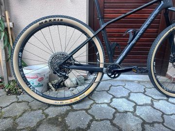 Gebrauchtes Canyon Exceed CF SL 7.0 Pro Race 2018 2018 Mountainbike, Schwarz, 29 — Bild 6 von 14